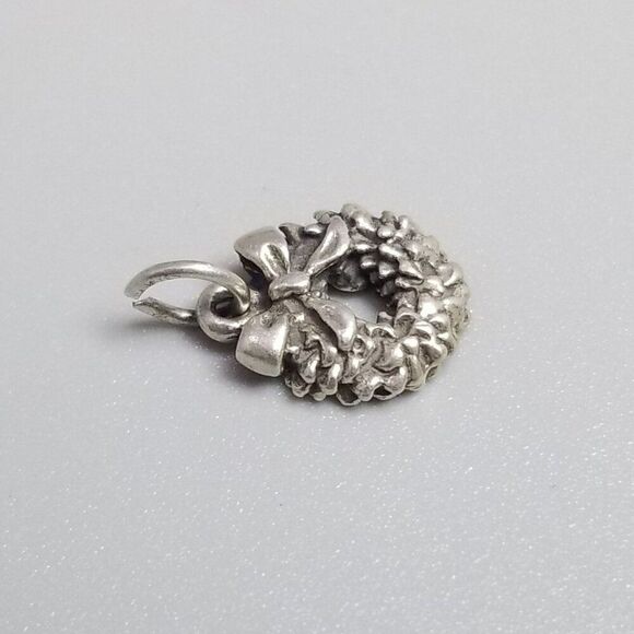 Vintage Sterling Silver Tiny Christmas Wreath Charm Pendant, Winter Holiday - Picture 2 of 8